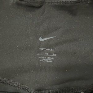 Brand New- XL Black Nike 7/8 Leggings